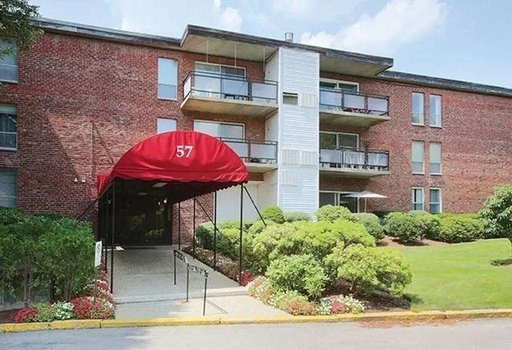 57 Broadlawn Park #14b, Boston