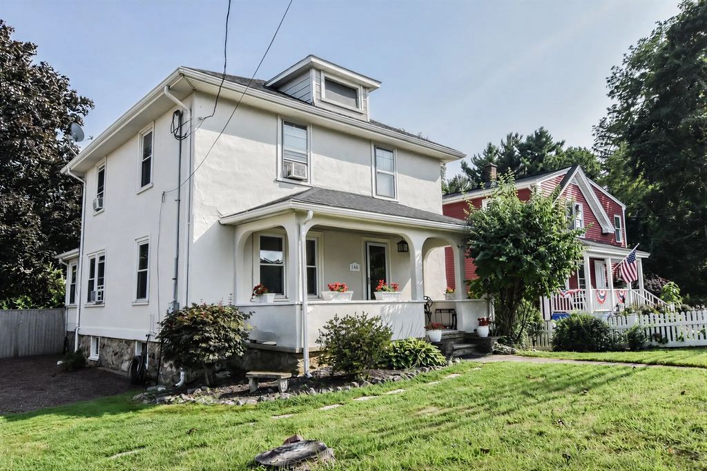 140 Mendon St, Hopedale