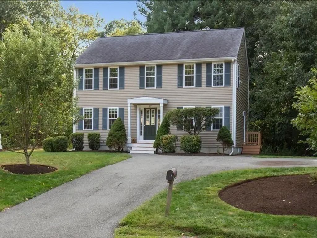 37 Forest Rd #37, Millis