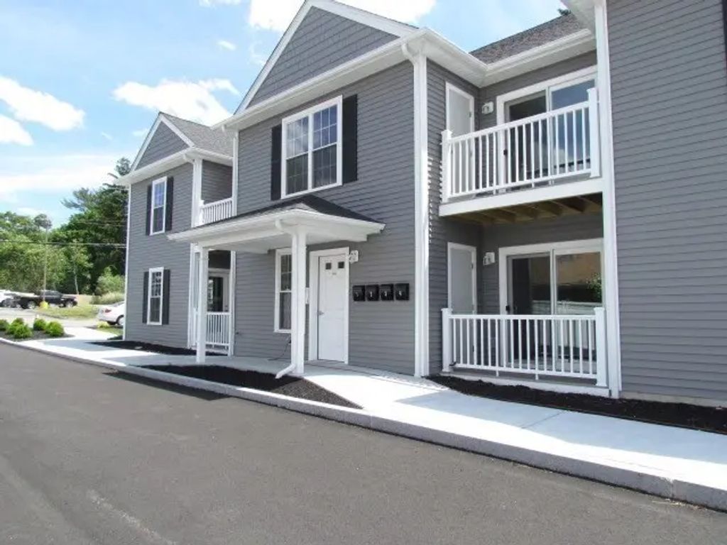 1093 Main St #3, Weymouth