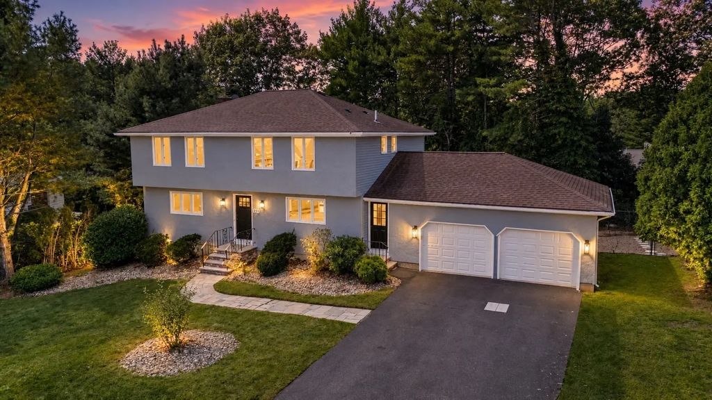 151 Rockland Dr, Brockton