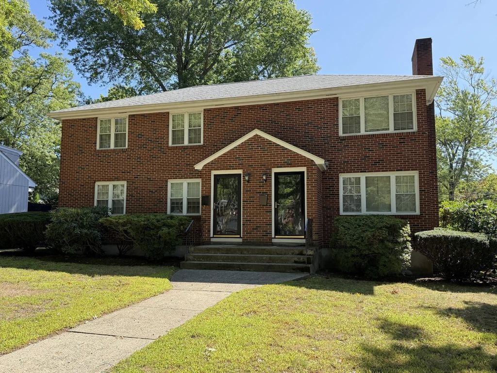 740-742 Vfw Parkway, Boston