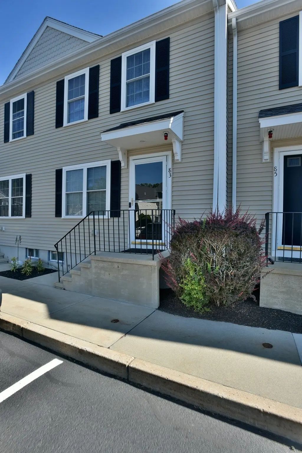83 Boxberry Ln #83, Rockland