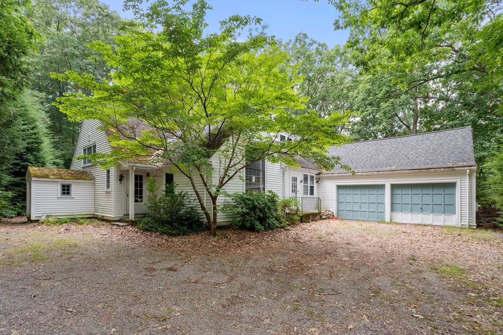 94 Sunset Road, Weston