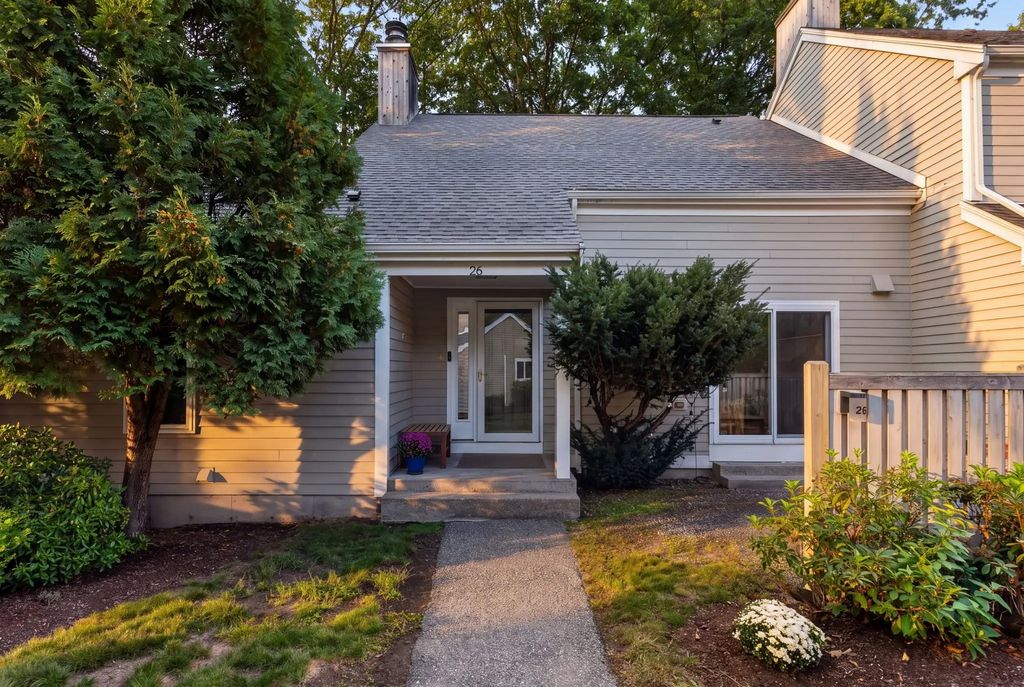 26 Fifer Ln #26, Lexington