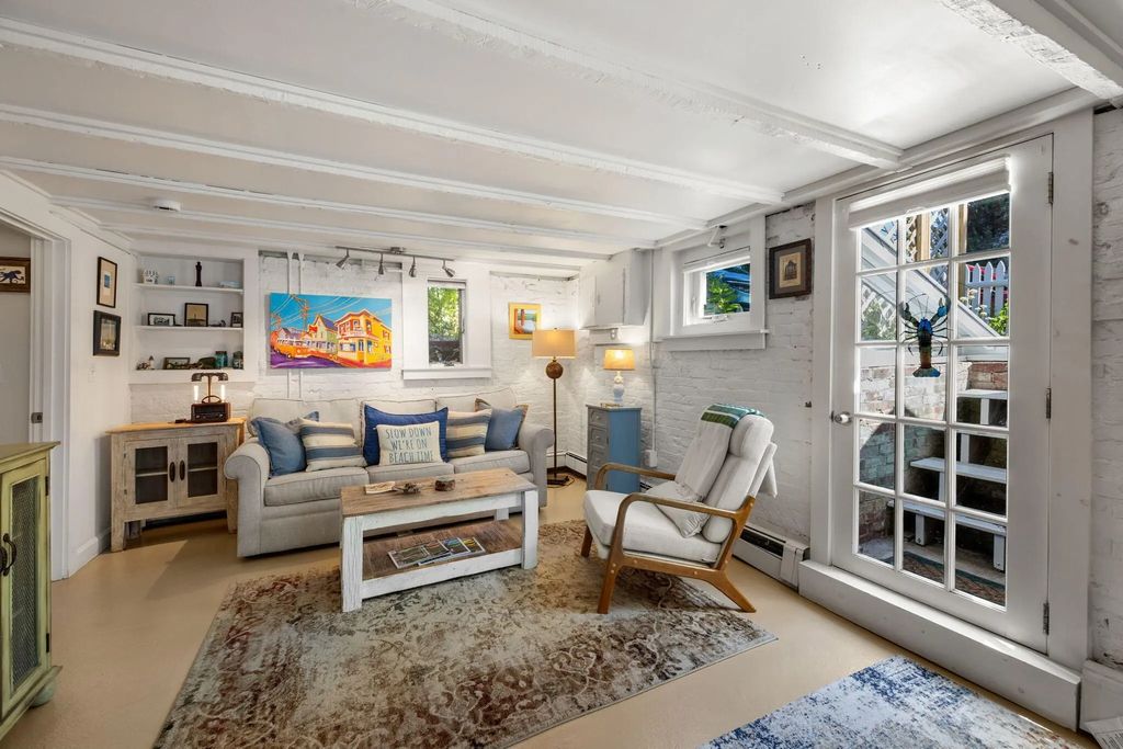 18 Standish Street #unit C, Provincetown