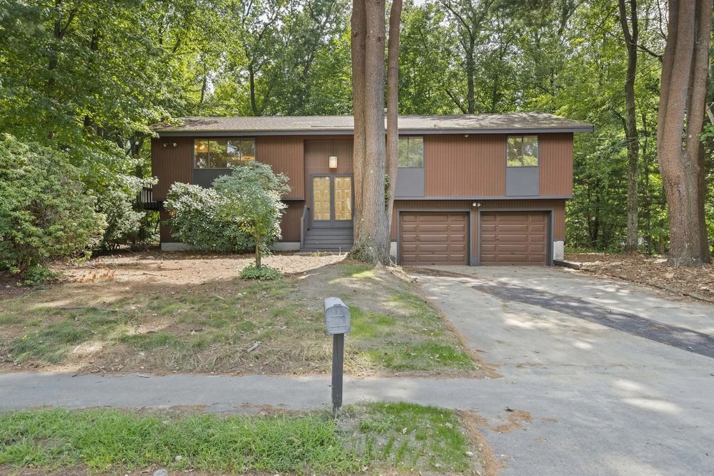 26 Cedarcrest Rd, Canton