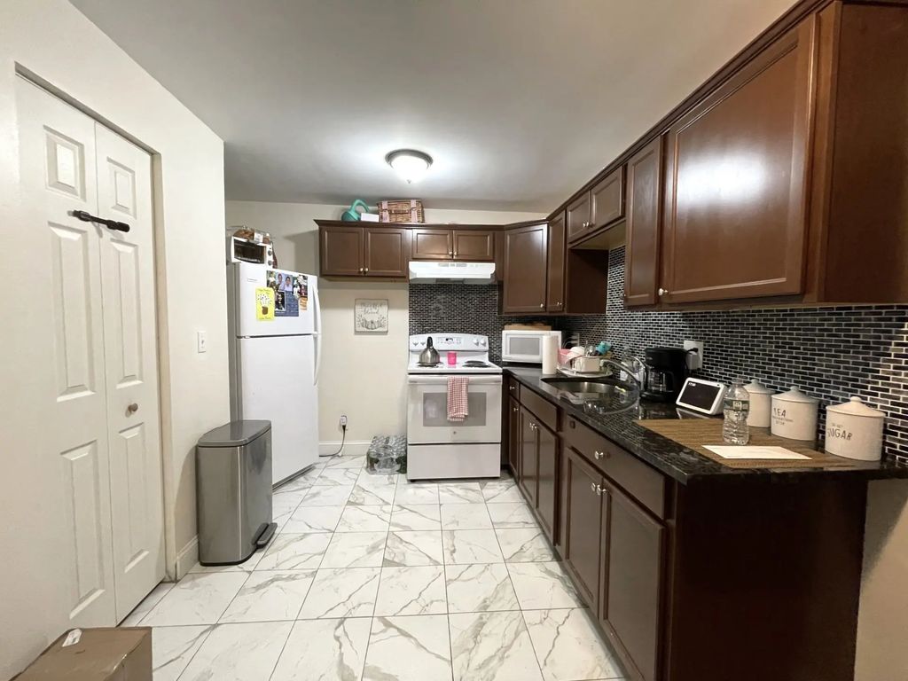 17 Carey Ave #6, Watertown