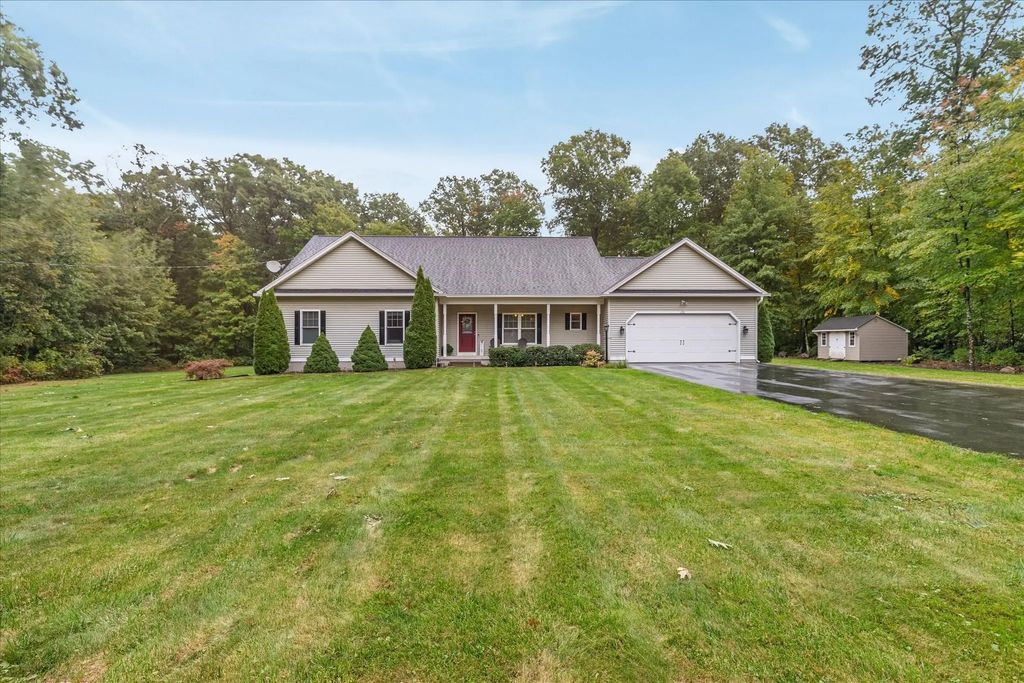 138 Mort Vining Rd, Southwick