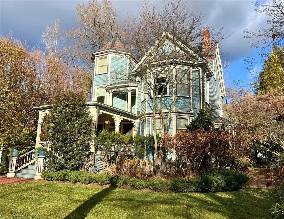 12 Brook St, Wellesley