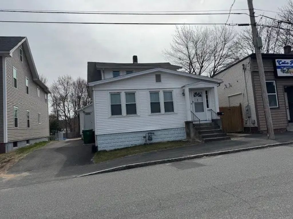 14 Taylor St, Chicopee