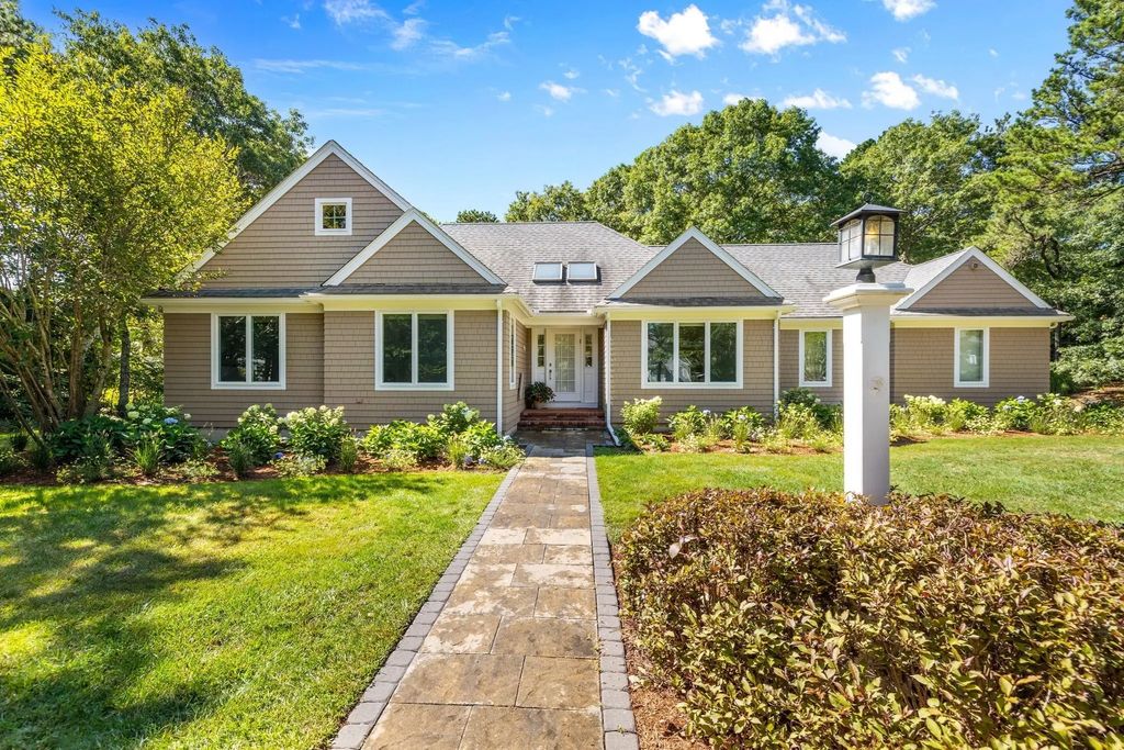 331 Falmouth Woods Rd, Falmouth