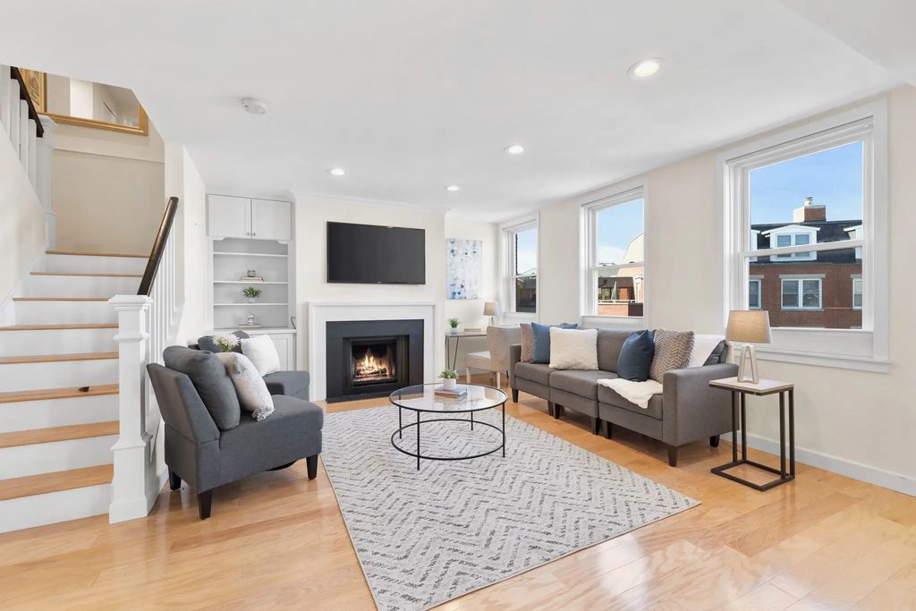 47 Harvard St #b403, Boston