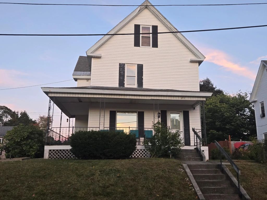 21 Smith Ave, Ware