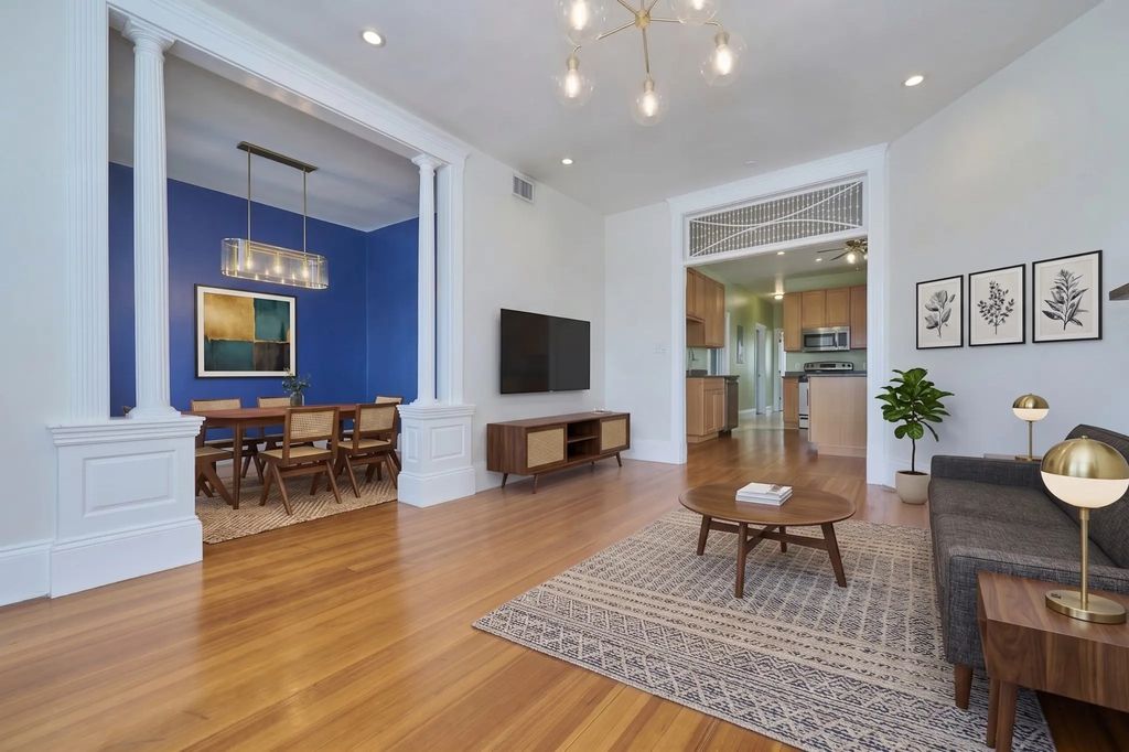 1098 Bennington St #2, Boston
