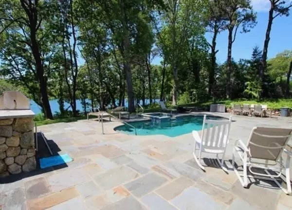 385 Barnes Rd Ob534, Oak Bluffs