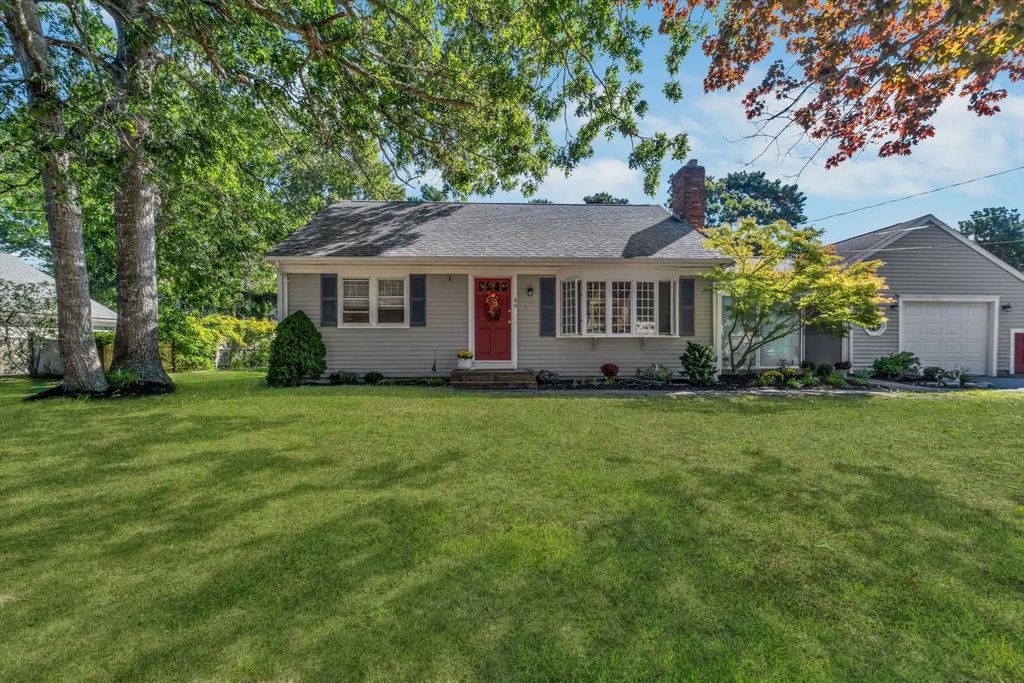40 Captain Stanley Rd, Yarmouth