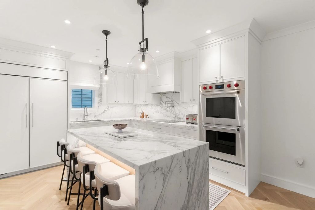 255 W Third #255, Boston