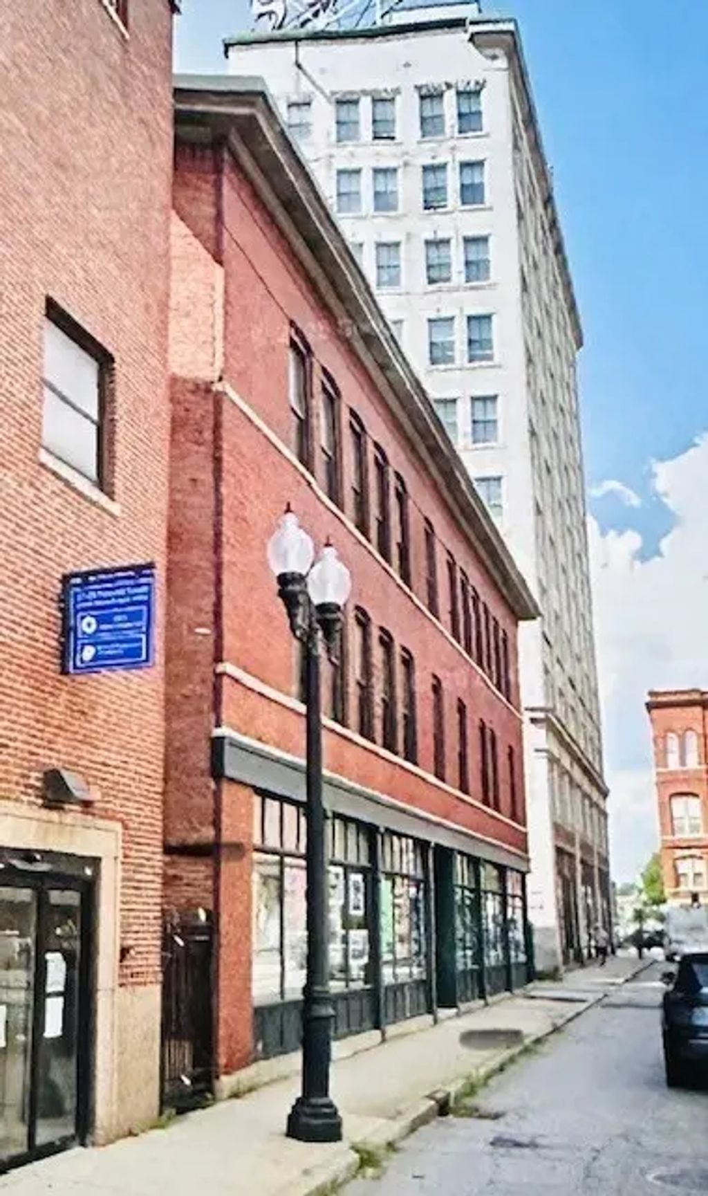 27 Prescott St #2, Lowell