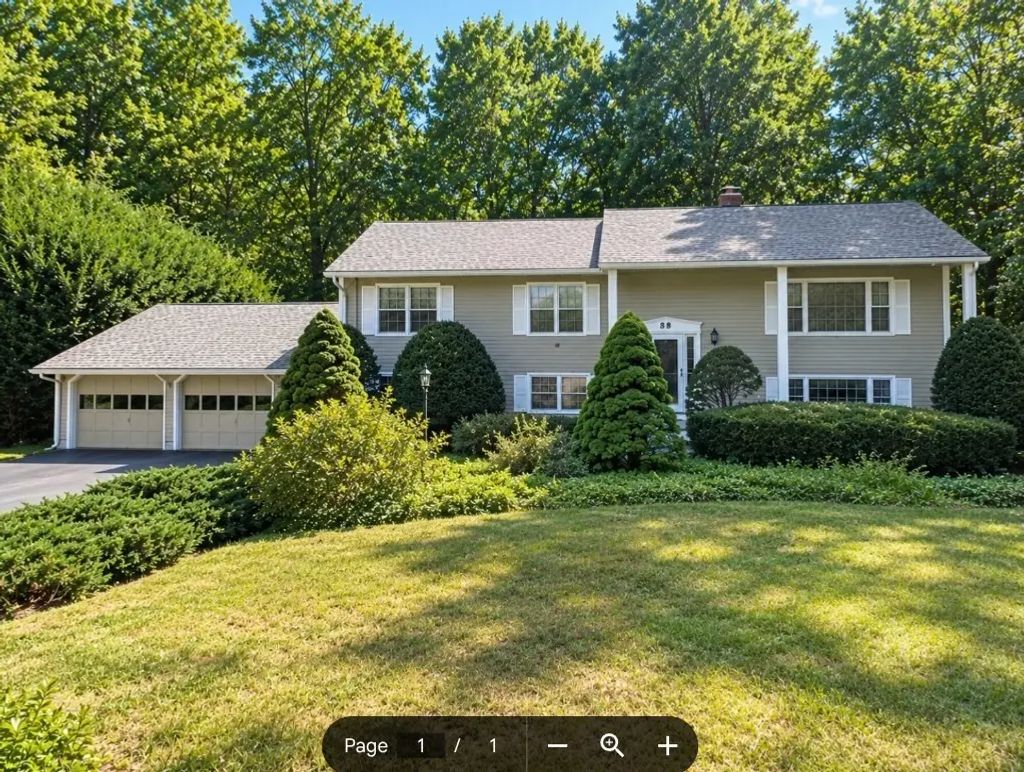 38 Fort Sumter Dr, Holden