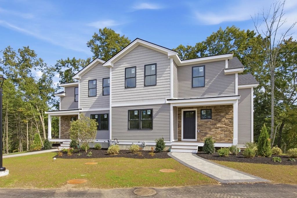 141 Essex Street #141, Middleton
