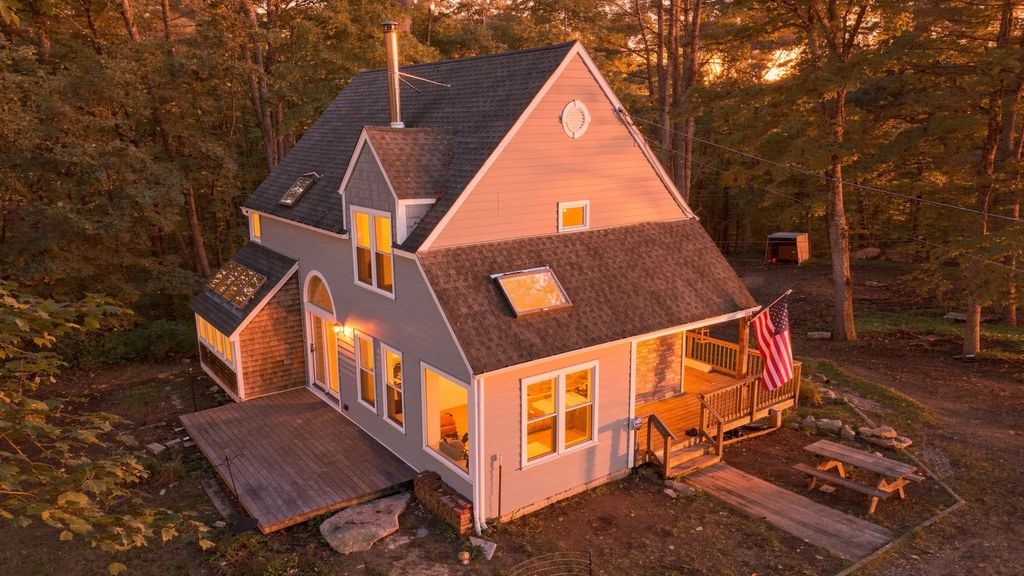 444 Old Dana Rd, Barre
