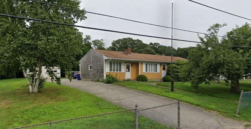 214 Sawdy Dr, Westport