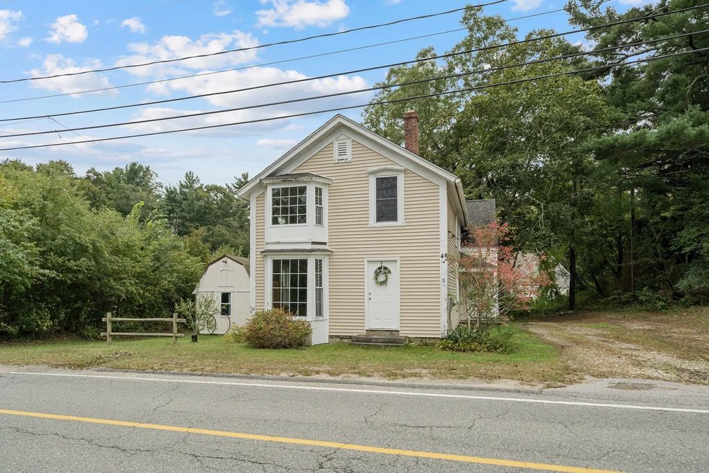 41 Lakeview St, Carver