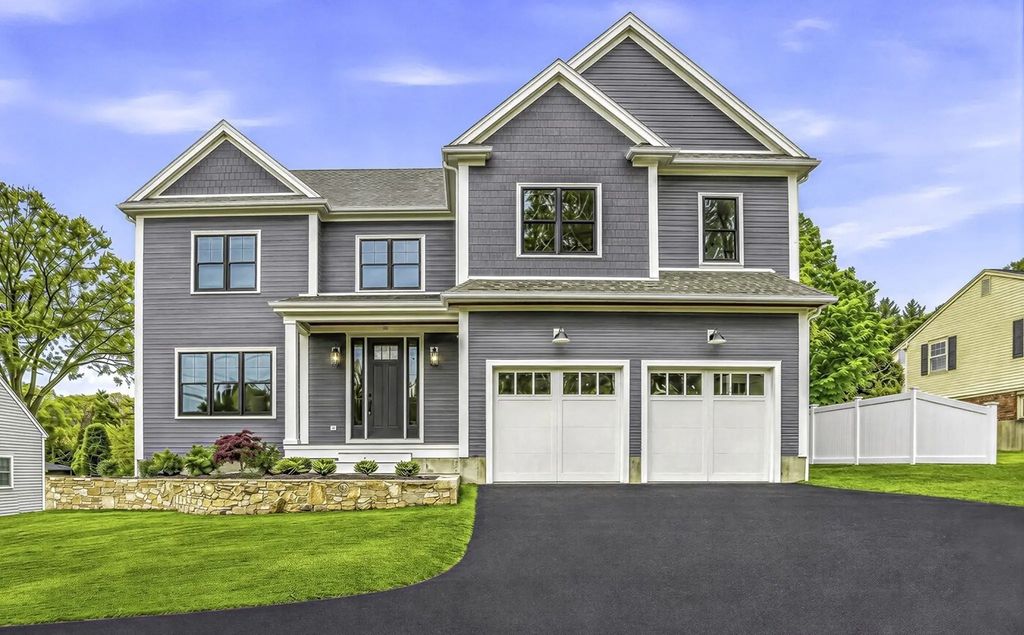 18 Avon Circle, Needham
