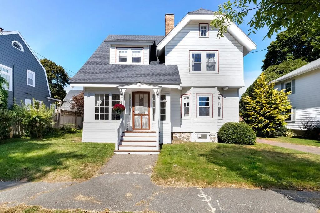 17 Sturtevant St, Beverly