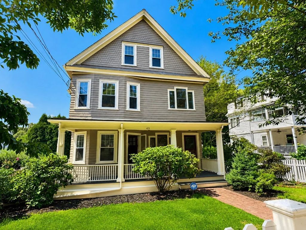 49 Clark Street #49, Newton