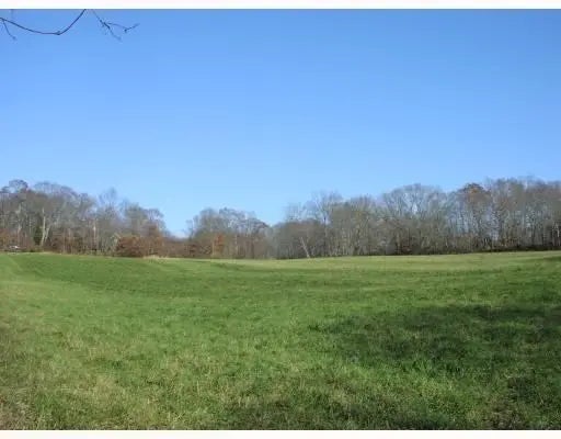 536-r Highland Rd, Tiverton