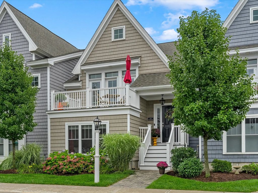77 Sunflower Way, Plymouth