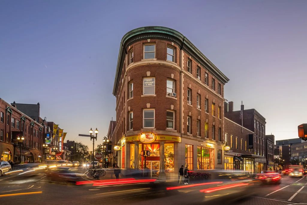 20 Brattle St, Cambridge