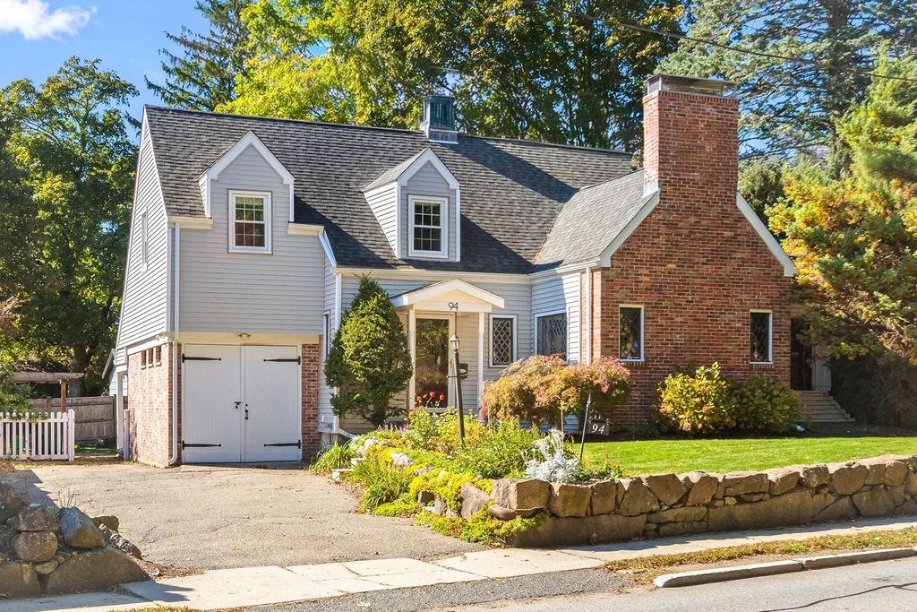 94 Grove Street, Medford