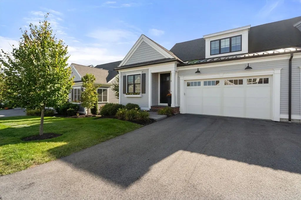 18 Eagle Ln #21, Framingham
