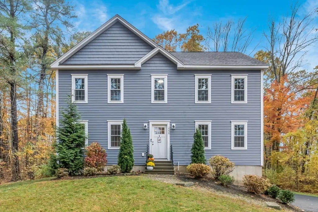 2226 Main Street, Holden