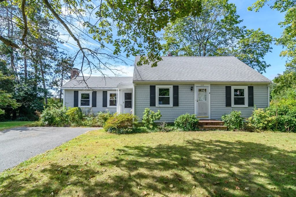 339 Plain St, Millis