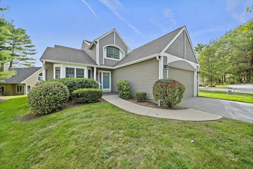 132 Cannon Forge Dr #132, Foxboro