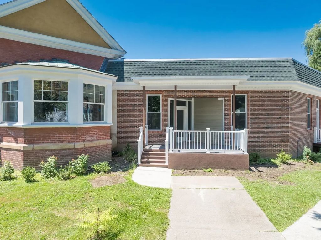 27 Bardwell St. #3, South Hadley
