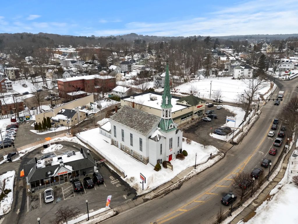 437 Main St, Southbridge