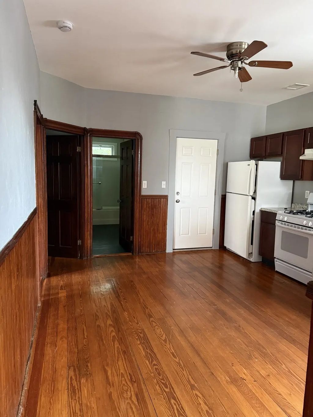 206 Belleville Rd #3, New Bedford