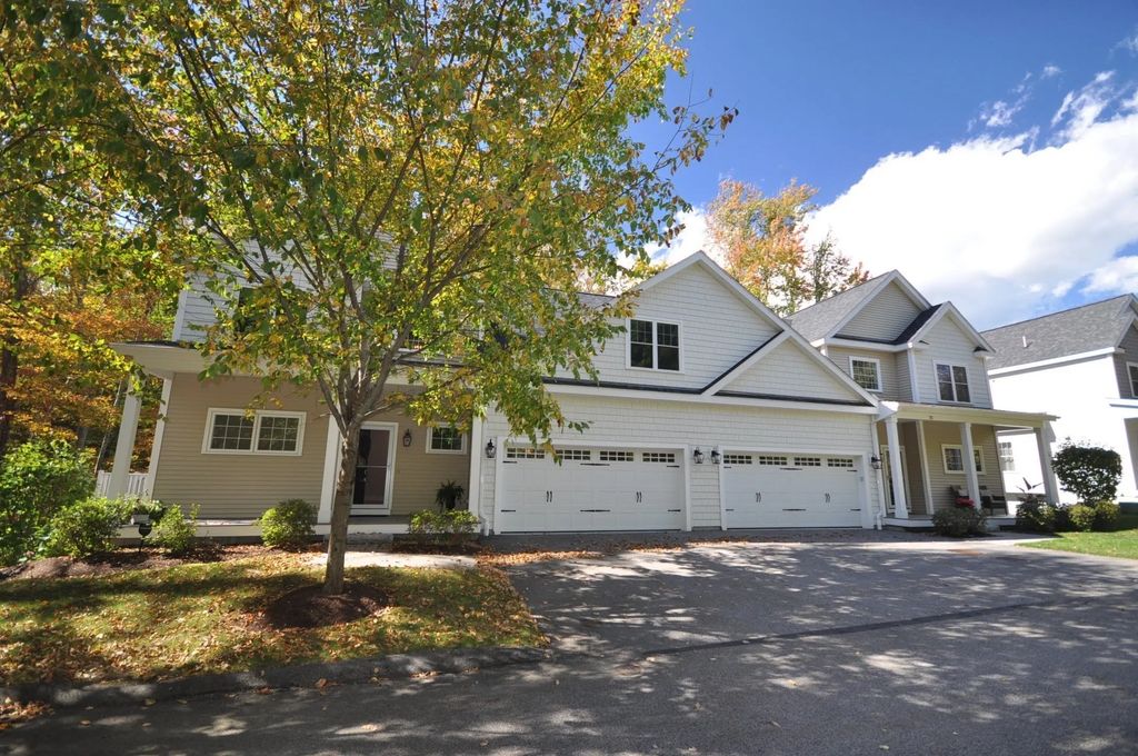 27 Stonebrook Court #27, Southborough