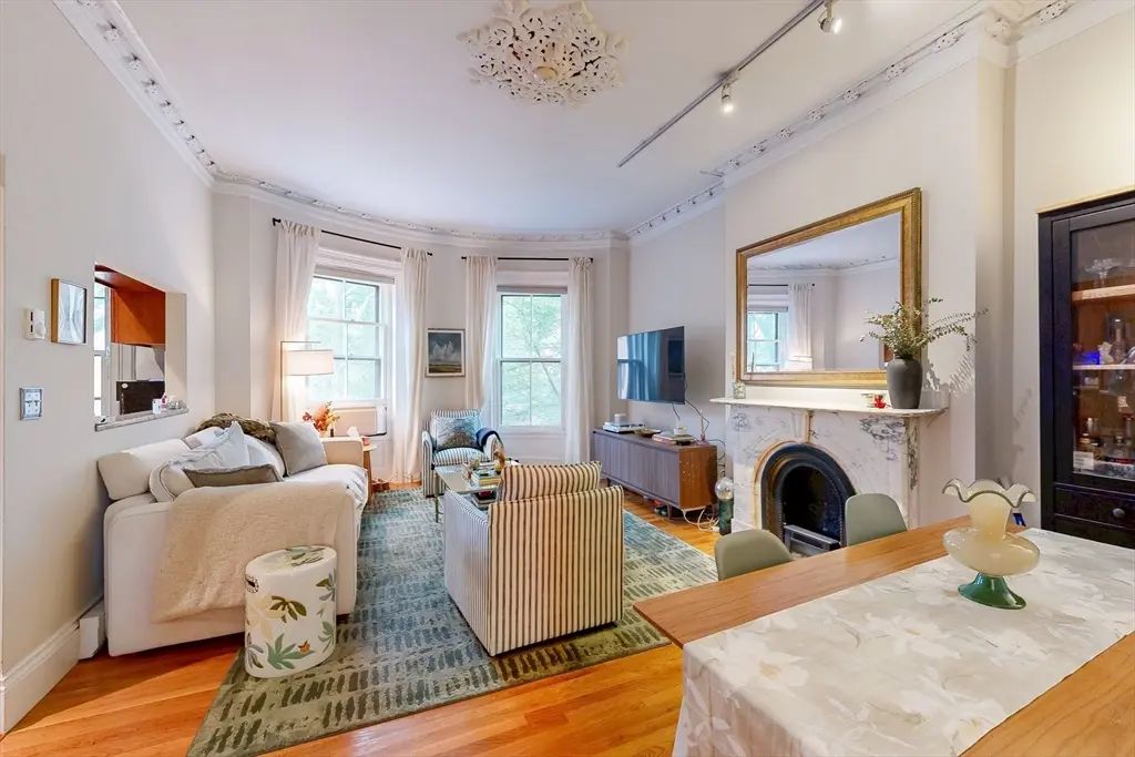 86 Worcester St #4, Boston