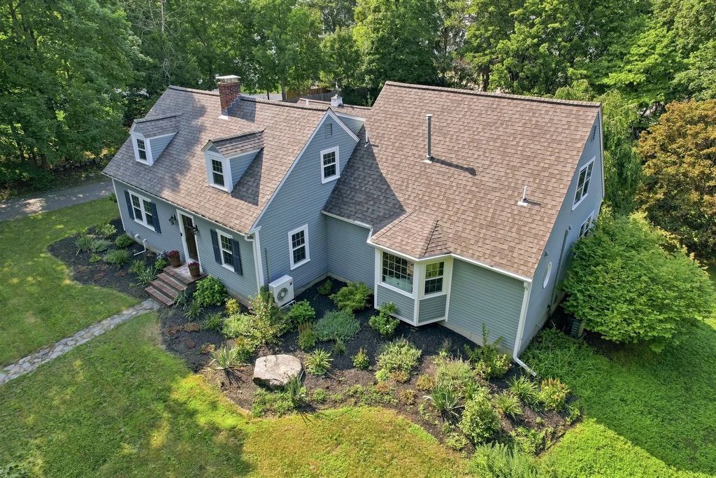 26 Concord Rd, Acton