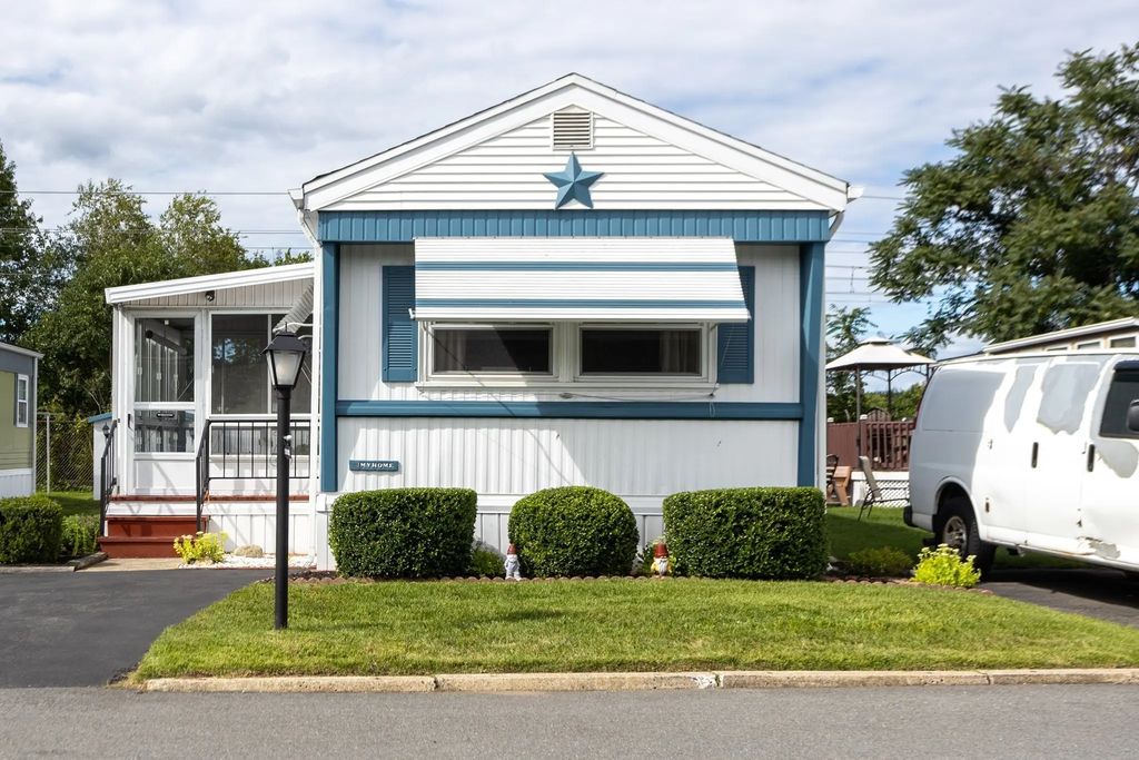 38 Colvin St, Attleboro