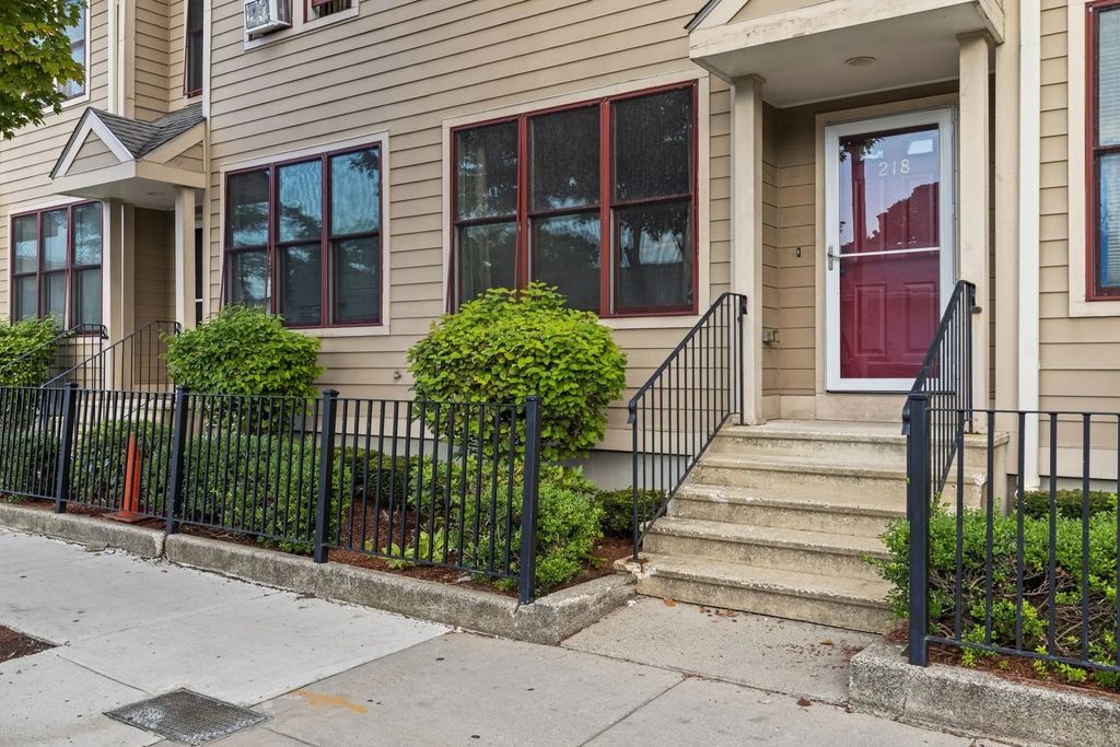 218 Humboldt Ave #218, Boston