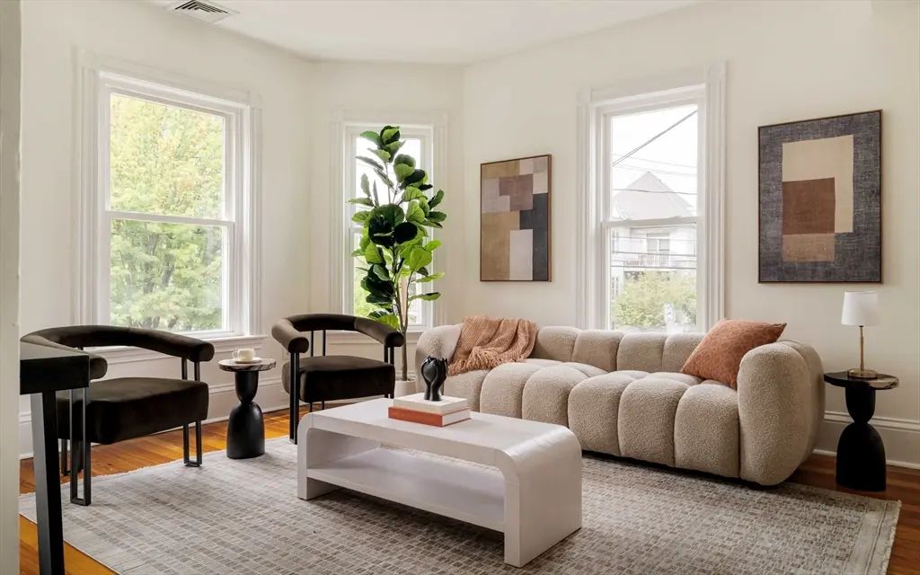 66 Walden St #2, Cambridge