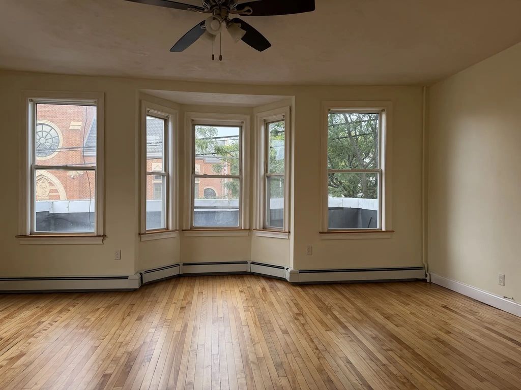 75 Washington St #75, Weymouth