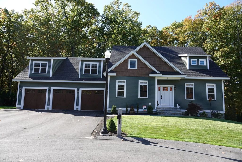 4 Mill Pond Rd #b, Burlington